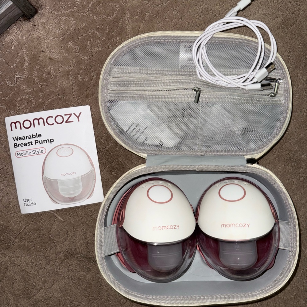 Momcozy M6 wearable breast pump *New parts!*